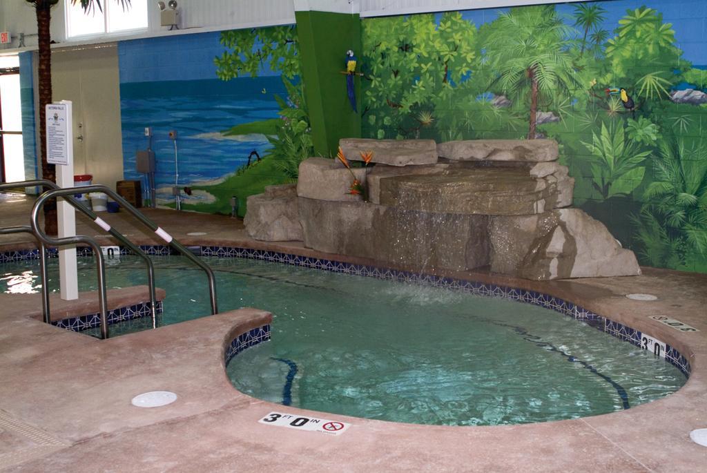 Budget Host Inn & Suites Fertility Extérieur photo