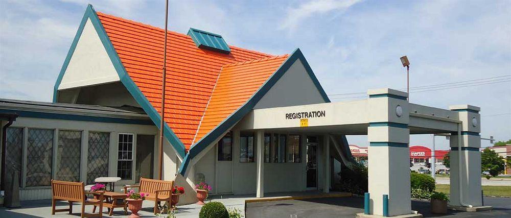 Budget Host Inn & Suites Fertility Extérieur photo